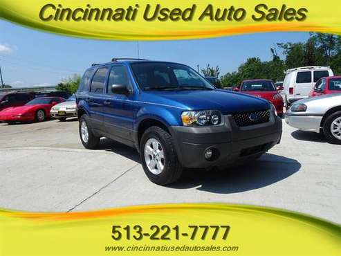 2007 Ford Escape XLT V6 4WD - cars & trucks - by dealer - vehicle... for sale in Cincinnati, OH