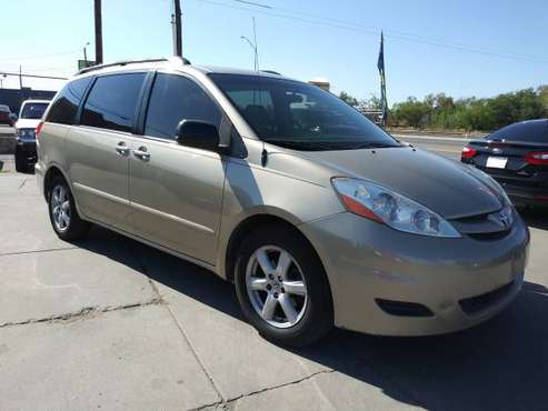 2008 TOYOTA SIENNA for sale in El Paso, TX