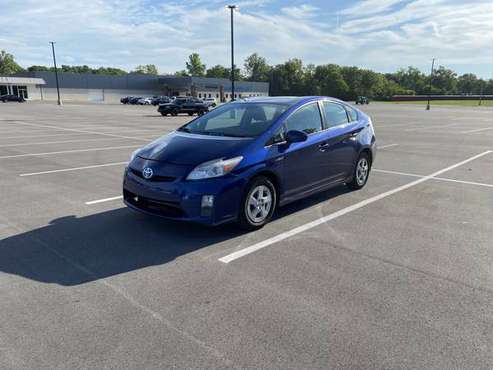 2010 Toyota Prius Hybrid Hatchback - cars & trucks - by owner -... for sale in Richmond, IN