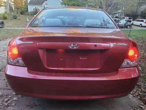 2004 hyundai elantra - cars & trucks - by owner - vehicle automotive... for sale in Charlotte, NC