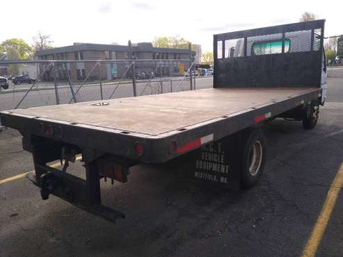 2006 ISUZU NPR PRE DEF FLATBED WITH HEADER AND HITCH - cars & for sale in West Springfield, MA