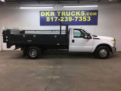 2015 Ford F-350 Reg Cab V8 Contractor Flatbed w/Liftgate ONE for sale in Arlington, TX