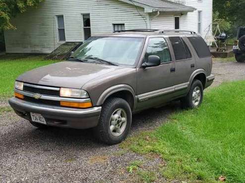 1998 Chevy Blazer 4wd for sale in Chillicothe, IL