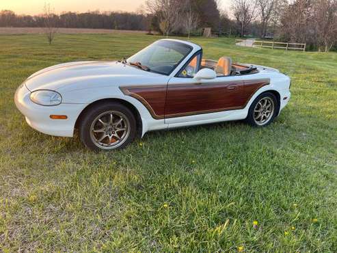One of a Kind ) Amazing Mazda Miata MX-5 for sale in West Lafayette, IN