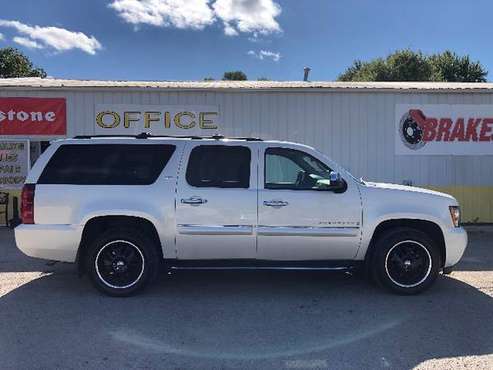 2008 CHEVROLET SUBURBAN LTZ+NAV+DVD+BOSE+NEW TIRES+NO FEES+FINANCING for sale in CENTER POINT, IA