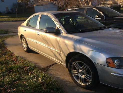 **Volvo S60 2.5T** - cars & trucks - by owner - vehicle automotive... for sale in Coralville, IA
