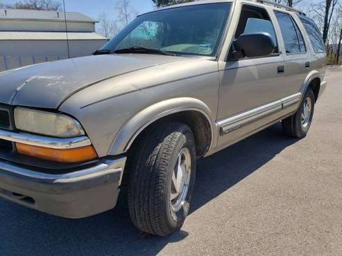 2001 Chevy Blazer 4x4 150k Miles for sale in Fenton, MO