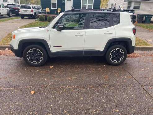 2016 Jeep Renegade Trailhawk - cars & trucks - by owner - vehicle... for sale in East Lansing, MI