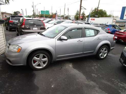 2013 Dodge Avenger 4dr Sdn SXT - cars & trucks - by dealer - vehicle... for sale in maple shade, PA