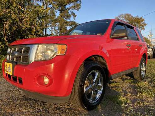 JUST TRADED - 2009 FORD ESCAPE - cars & trucks - by dealer - vehicle... for sale in Virginia Beach, VA