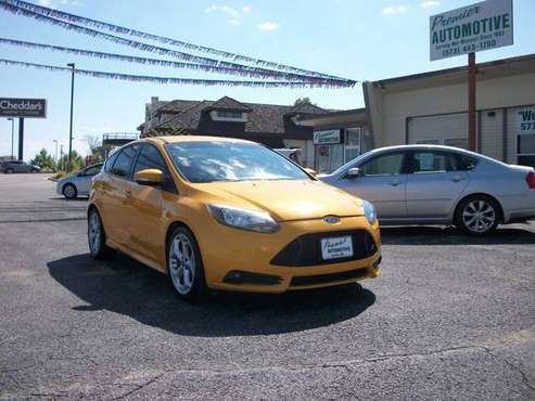 2013 FORD FOCUS ST - cars & trucks - by dealer - vehicle automotive... for sale in Columbia, MO