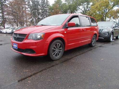 2014 Dodge Grand Caravan Red for sale in Rosholt, WI