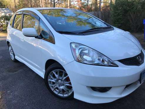 Honda Fit Sport 2011 MT - cars & trucks - by owner - vehicle... for sale in Dearing, CT