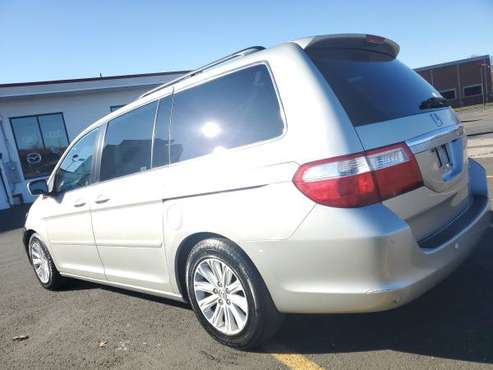 05 Honda Odyssey FULLY LOADED - cars & trucks - by owner - vehicle... for sale in Enfield, MA