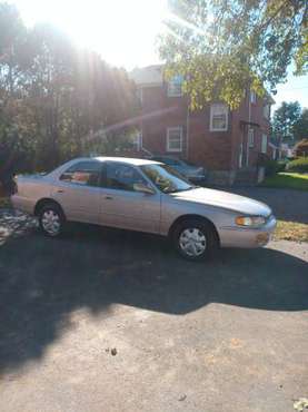 1995 toyota Camry LE for sale in Hartford, CT