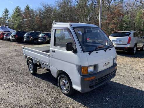 1995 DAIHATSU HIJET MINI TRUCK - ONLY 5K MILES!! - cars & trucks -... for sale in Whitinsville, MA