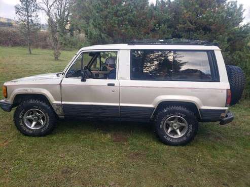 1985 Isuzu Trooper - cars & trucks - by owner - vehicle automotive... for sale in Newberg, OR