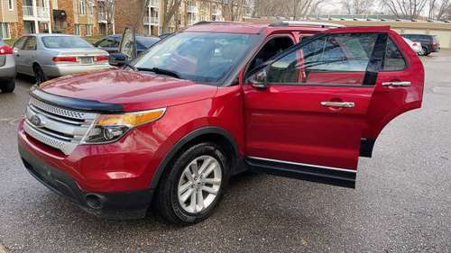 2012 Ford Explorer xlt - cars & trucks - by owner - vehicle... for sale in Saint Paul, MN