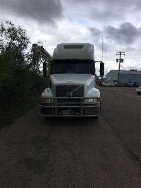 1998 Volvo Cummins - cars & trucks - by owner - vehicle automotive... for sale in Buffalo Grove, IL