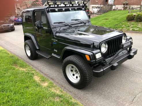 1997 JEEP WRANGLER SPORT 4 0 AUTOMATIC 150K NICE CONDITION - cars & for sale in Stratford, CT