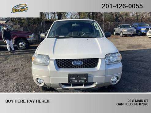 2007 Ford Escape Hybrid Sport Utility 4D EZ-FINANCING! - cars &... for sale in Garfield, NY