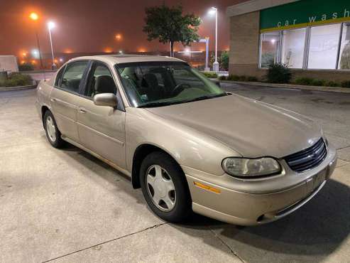 2000 Chevy Malibu Low miles clean for sale in Northbrook, IL