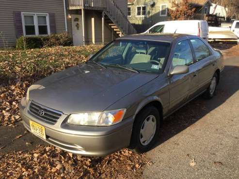 2000 Toyota Camry CE w/ Low Mileage - cars & trucks - by owner -... for sale in Hewitt, NJ