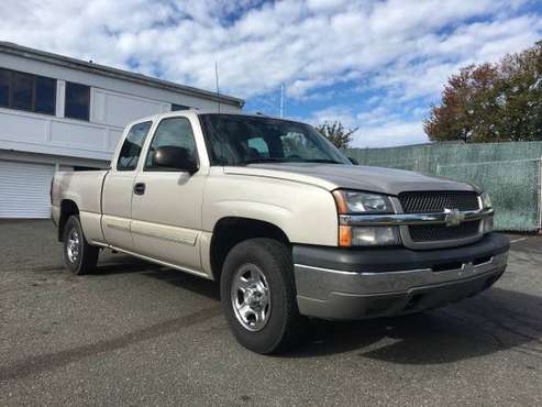 2004 CHEVY SILVERADO for sale in Trumbull, NY