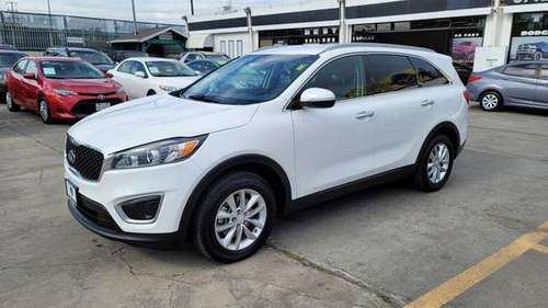 2016 Kia Sorento LX - cars & trucks - by dealer - vehicle automotive... for sale in Los Angeles, CA
