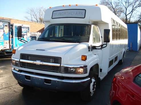 2009 CHEVROLET C5500 BUS DURAMAX - cars & trucks - by dealer -... for sale in Downers Grove, IL