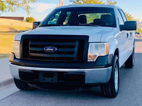 2012 FORD F150 CREW CAB 4X2! 5.0L V8! CLEAN TITLE! ONE OWNER! - cars... for sale in El Paso, TX