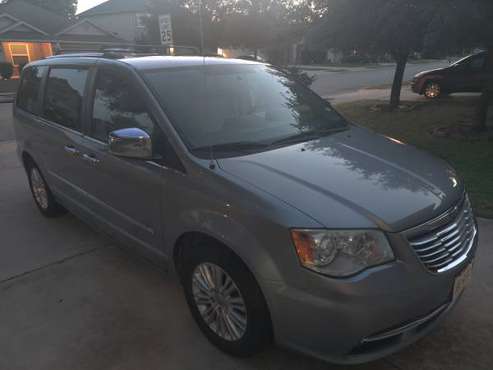 Chrysler Town and Country - cars & trucks - by owner - vehicle... for sale in LEANDER, TX
