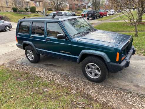 Jeep Cherokee xj - cars & trucks - by owner - vehicle automotive sale for sale in Reading, OH