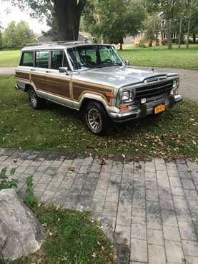 1988 Jeep Grand Wagoneer for sale in Akron, NY