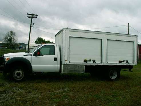2013 F550 Ford Box Truck gas automatic PW air cruise Mechanics... for sale in Memphis, KY