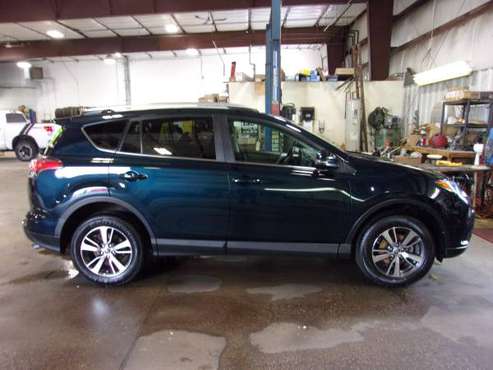 2017 Toyota Rav4 XLE...AWD...low miles for sale in Kingsford, MI