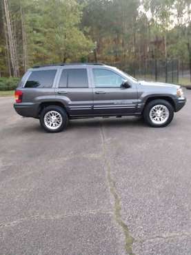 2002 JEEP GRAND CHEROKEE LIMITED 4WD - cars & trucks - by dealer -... for sale in Marietta, GA