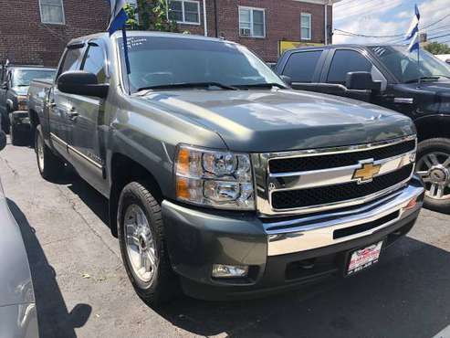 🚗* 2011 Chevrolet Silverado 1500 LT-Z-71-PACKAGE-4x4 4dr Crew Cab -... for sale in Milford, CT