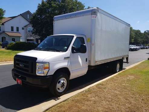 2018 FORD E-350 HD 16' BOX TRUCK WITH RAMP for sale in Austin, TX