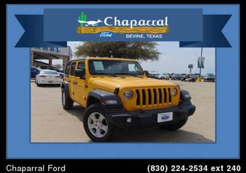 2020 Jeep Wrangler Unlimited Sport S 4X4 ( Mileage: 27, 633! - cars for sale in Devine, TX