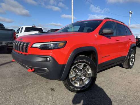 2019 JEEP CHEROKEE TRAILHAWK - cars & trucks - by dealer - vehicle... for sale in Chenoa, IL