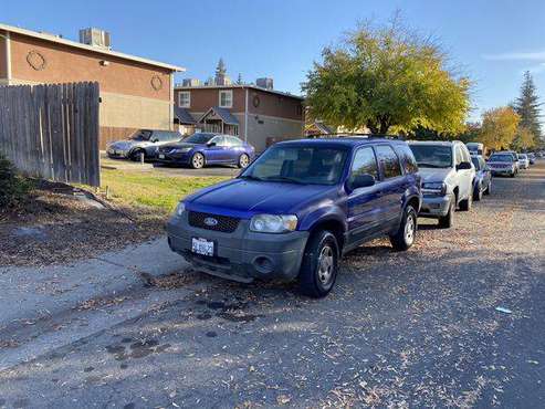 2005 Ford Escape XLS LOW MILES - cars & trucks - by dealer - vehicle... for sale in Sacramento , CA