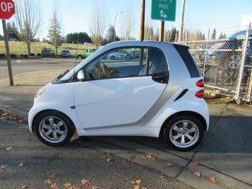 2012 *smart* *Fortwo* *2dr Coupe Pure* - cars & trucks - by dealer -... for sale in Marysville, WA