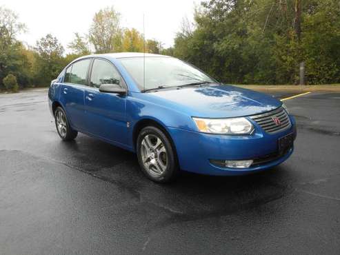 2005 SATURN ION LEVEL THREE / 2 OWNER CAR / 32 SERVICE RECORDS / 4 CYL for sale in Highland Park, IL