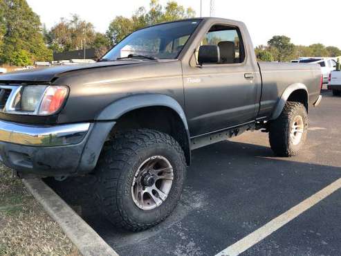 1998 Nissan Frontier 4x4 for sale in Yuma, TN