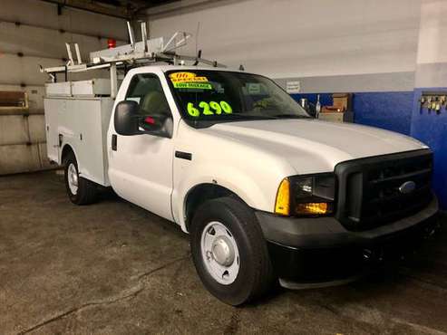 2006 Ford F350 Super Duty Ready for Work Great Price LOW MILES!!! -... for sale in milwaukee, WI
