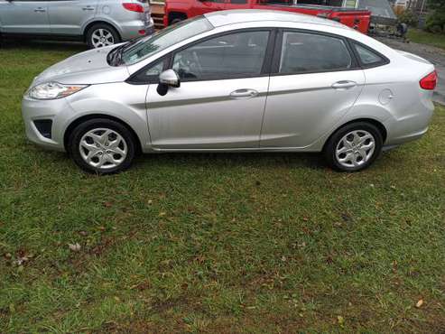 !!!!2013 Ford se 101k!!!! - cars & trucks - by owner - vehicle... for sale in Cicero, NY
