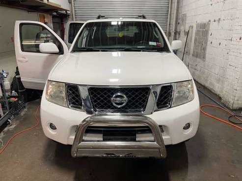 Nissan Pathfinder 2008 - cars & trucks - by owner - vehicle... for sale in Seaford, NY
