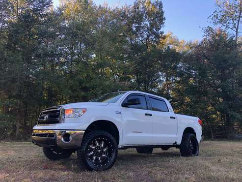 *Super Clean Lifted 2012 Toyota Tundra CrewMax 4x4 SR5 Texas Edition! for sale in STOKESDALE, NC