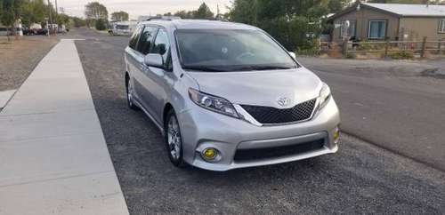 2011 Toyota Sienna Se - cars & trucks - by owner - vehicle... for sale in Pasco, WA